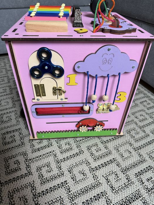 Бізікуб рожевий 30х30см