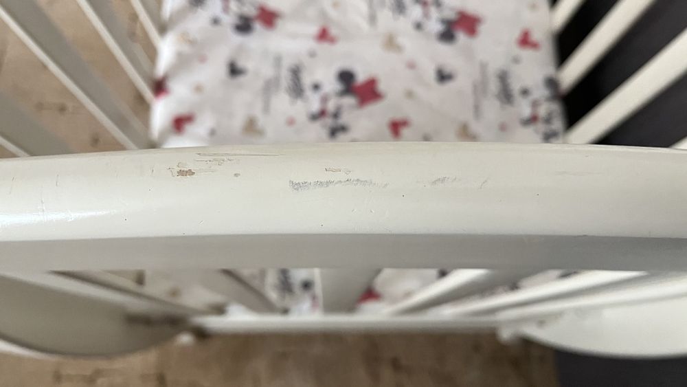 Дитяче ліжечко кроватка