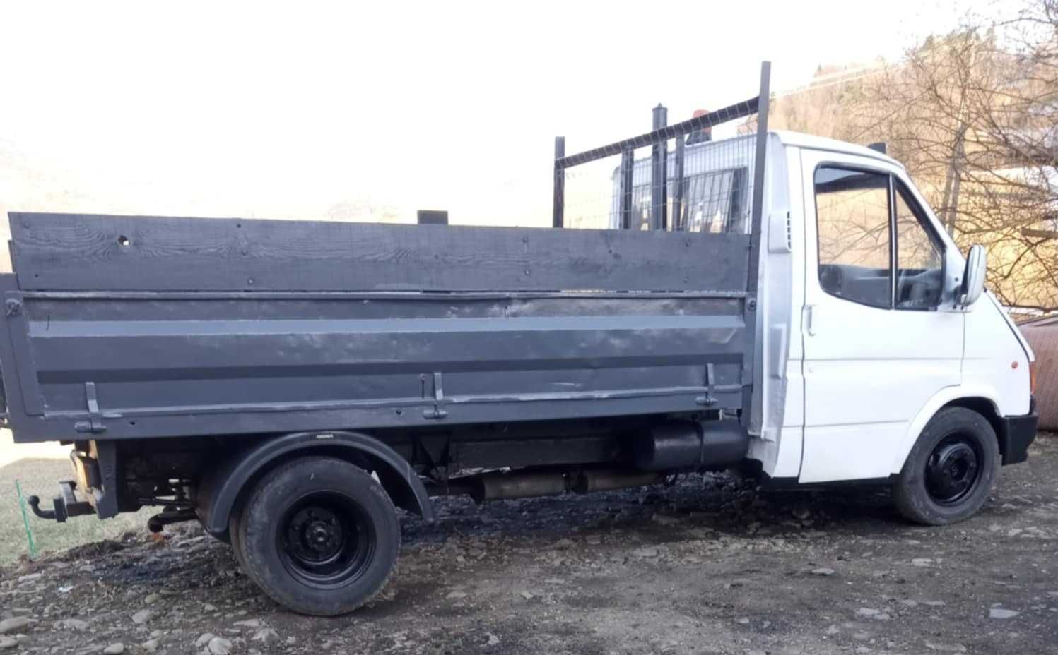 Usługi transportowe dostawczakiem z kiprem