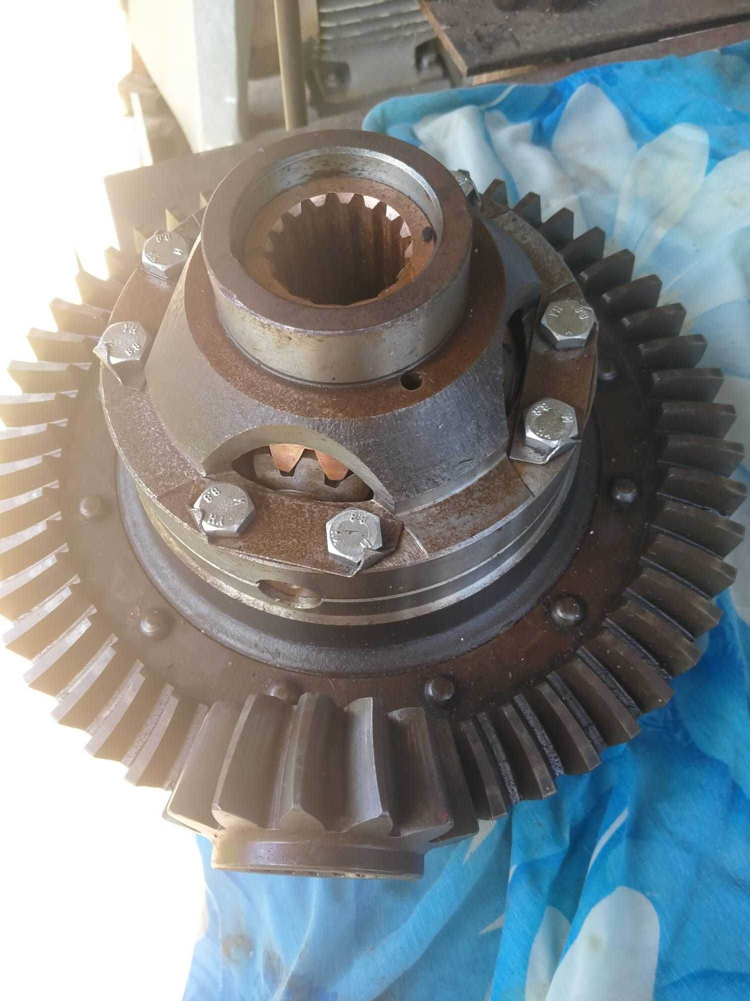 Mechanizm różnicowy ursus C 360
