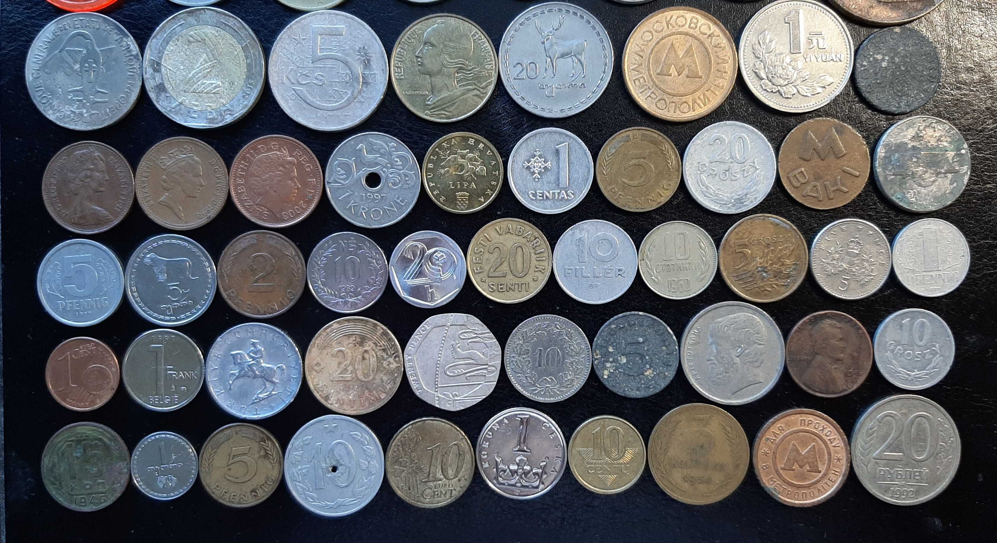 Монеты мира без повторов 57 шт (цена за все)