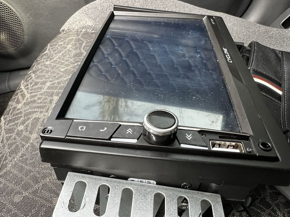 Продам автомагнитола