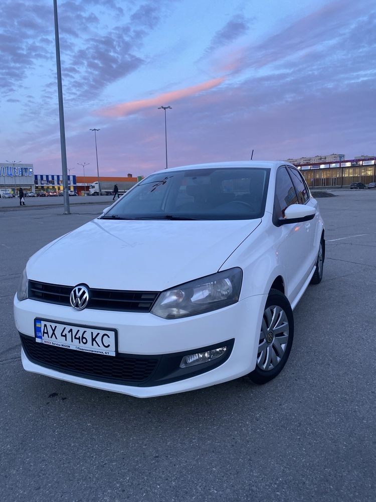 Продам машину Volkswagen Polo 2011