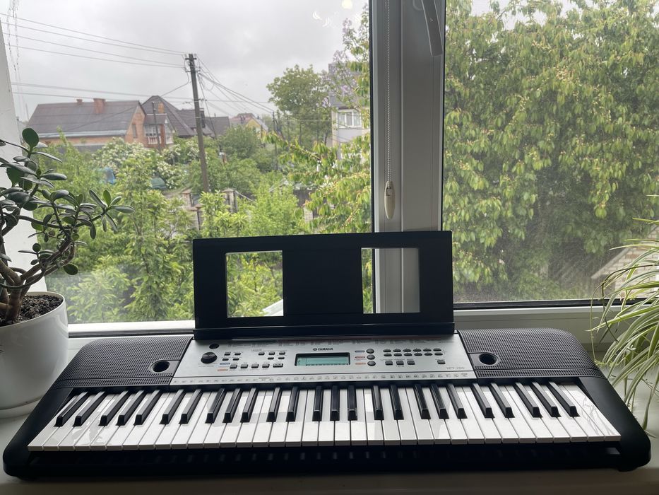 Синтезатор YPT-260 Yamaha