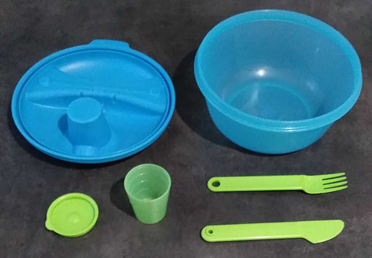 Miska Tupperware z pokrywką i sztućcami box pojemnik 1,5L markowa