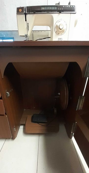 Máquina costura Singer