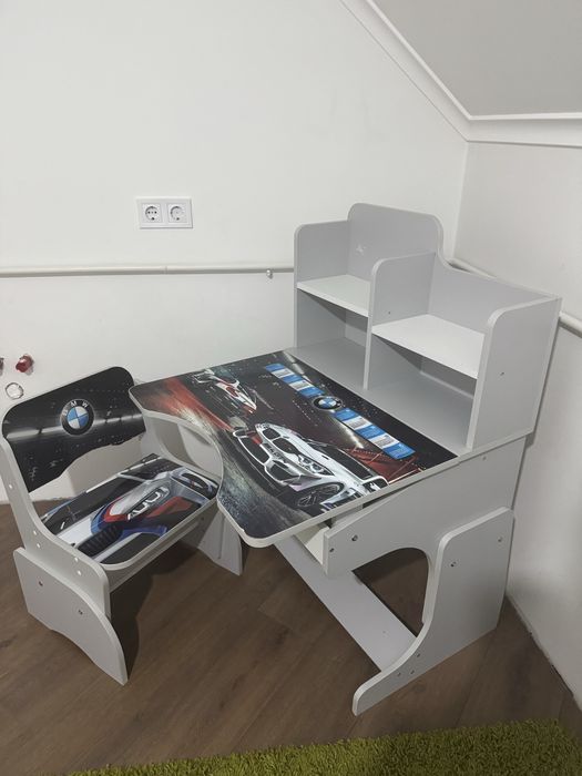 Парта дитяча для хлопчика