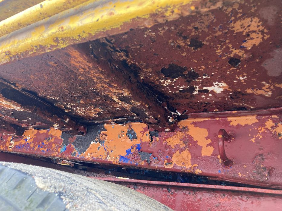 Przyczepa wywrotka 3 str tandem 2 osiowa