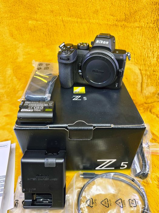 !OPEN BOX! Nikon Z5 повний комплект -- лише 30 кадрів! --