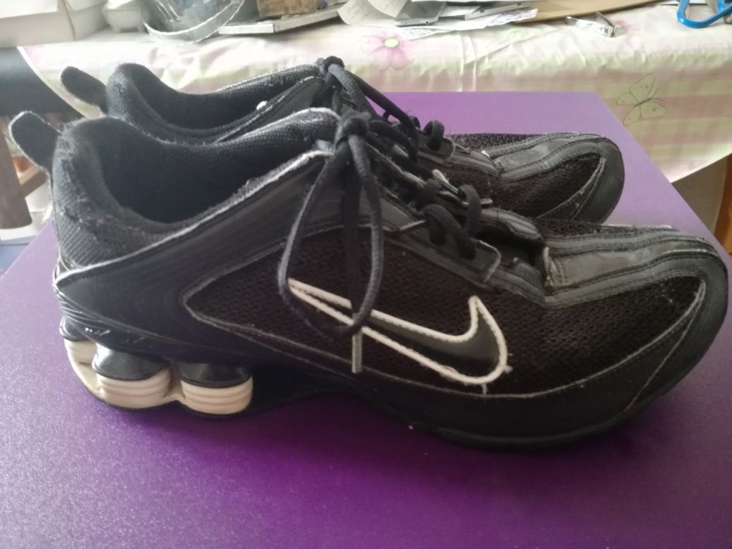 Ténis NIKE shox 39