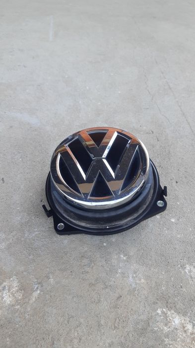 Кнопка багажника VW GOLF 7