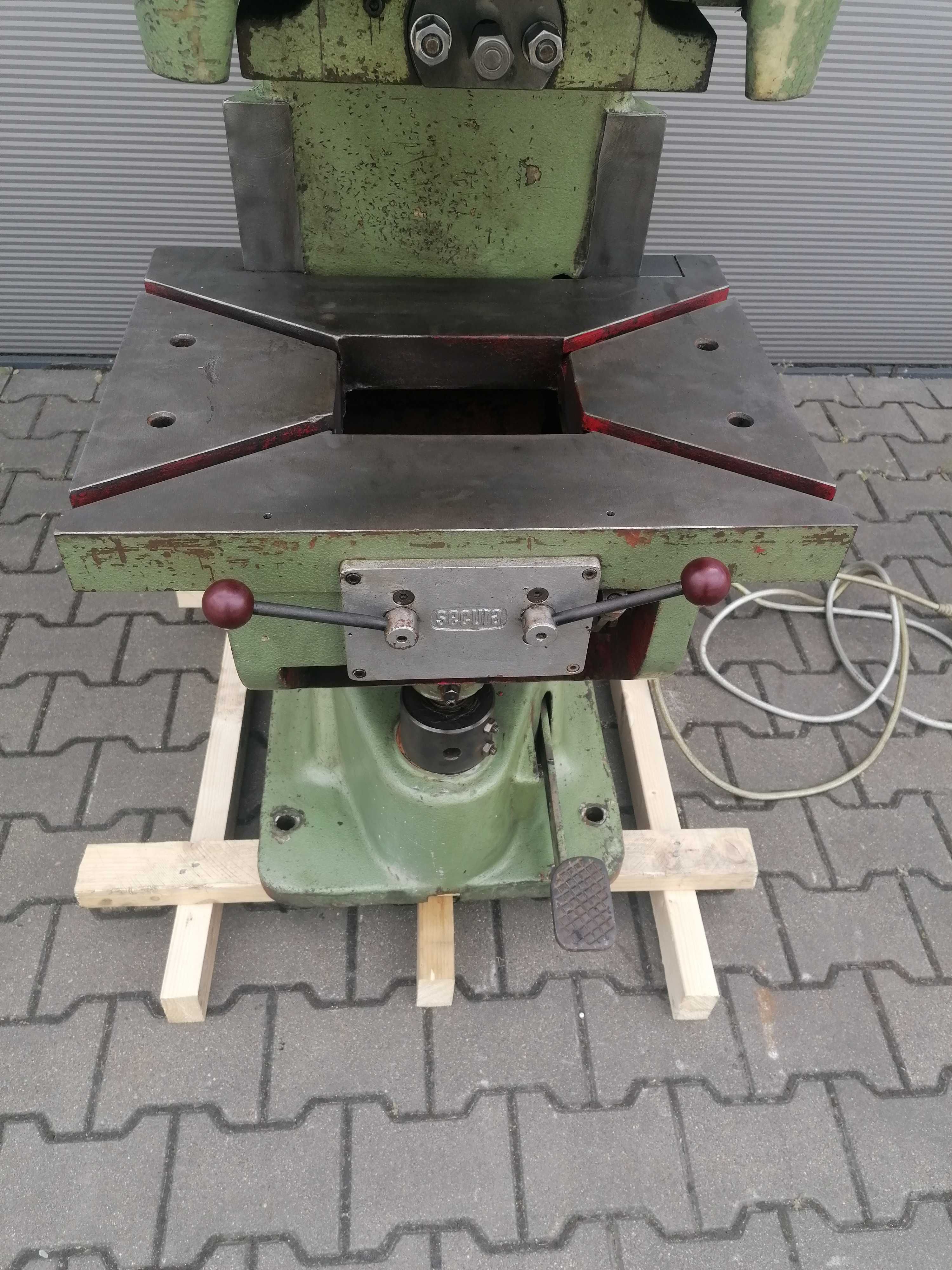 Prasa mimośrodowa muller 25 ton