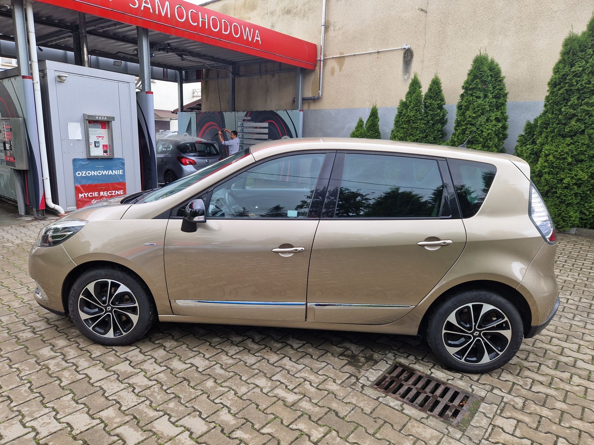 Renault Scenic 1.2 tce BOSE  import Niemcy