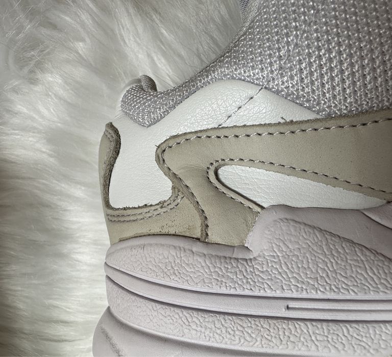 ADIDAS Falcon Brancas e Bege 36 2/3 (usadas)