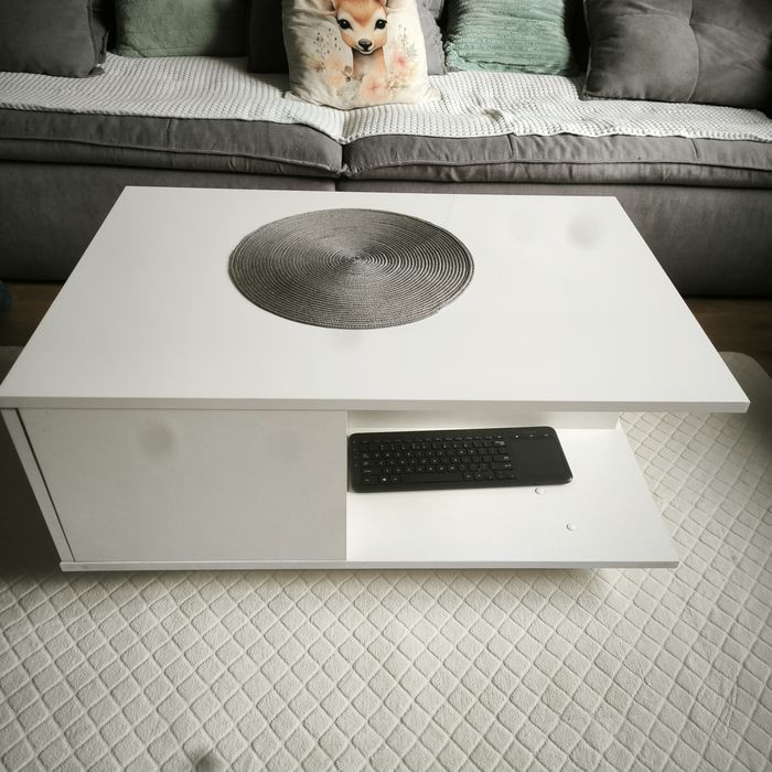 Stolik kawowy biały