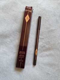 Kredka charlotte tilbury lekko zlamna