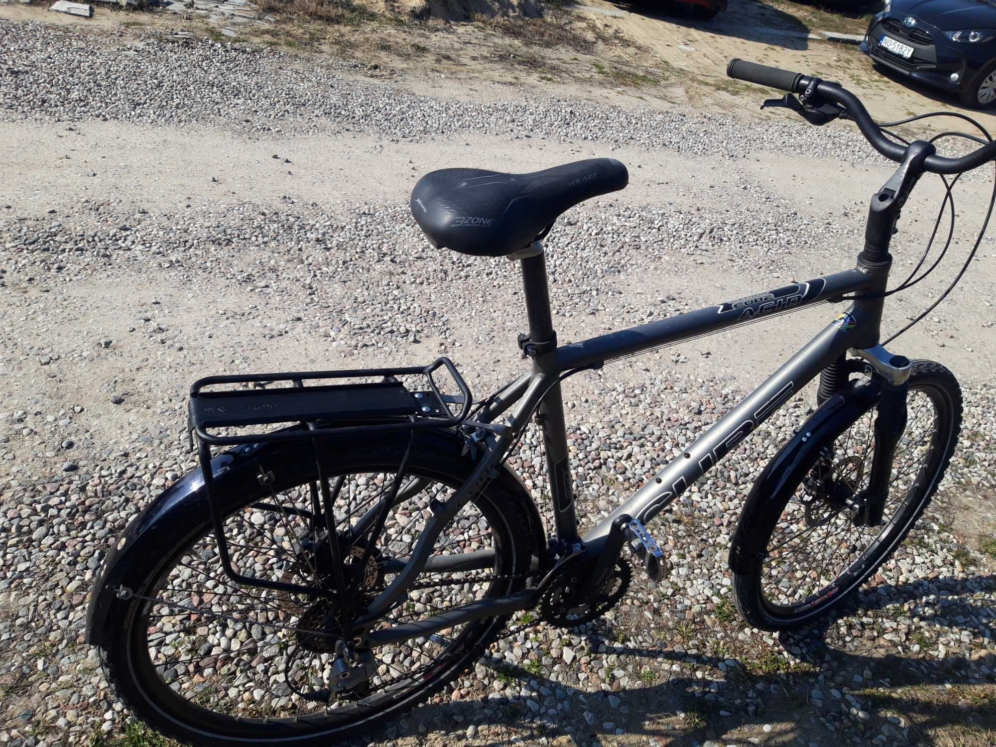 Rower miejski/trekking męski CUBE koła 26', 24 biegi SHIMANO