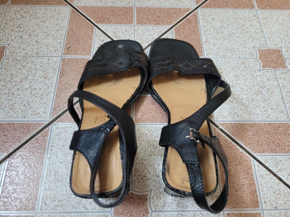 Czarne skórzane sandały rozmiar 39