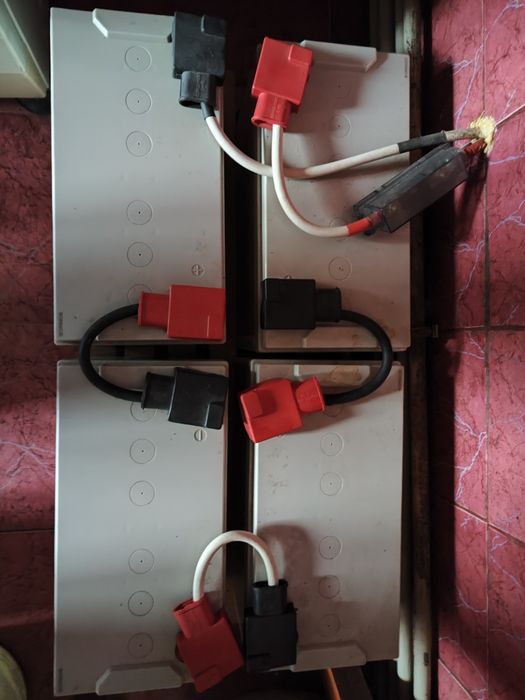 Акумулятори VOTIK AGM 12v на на 100 Ah