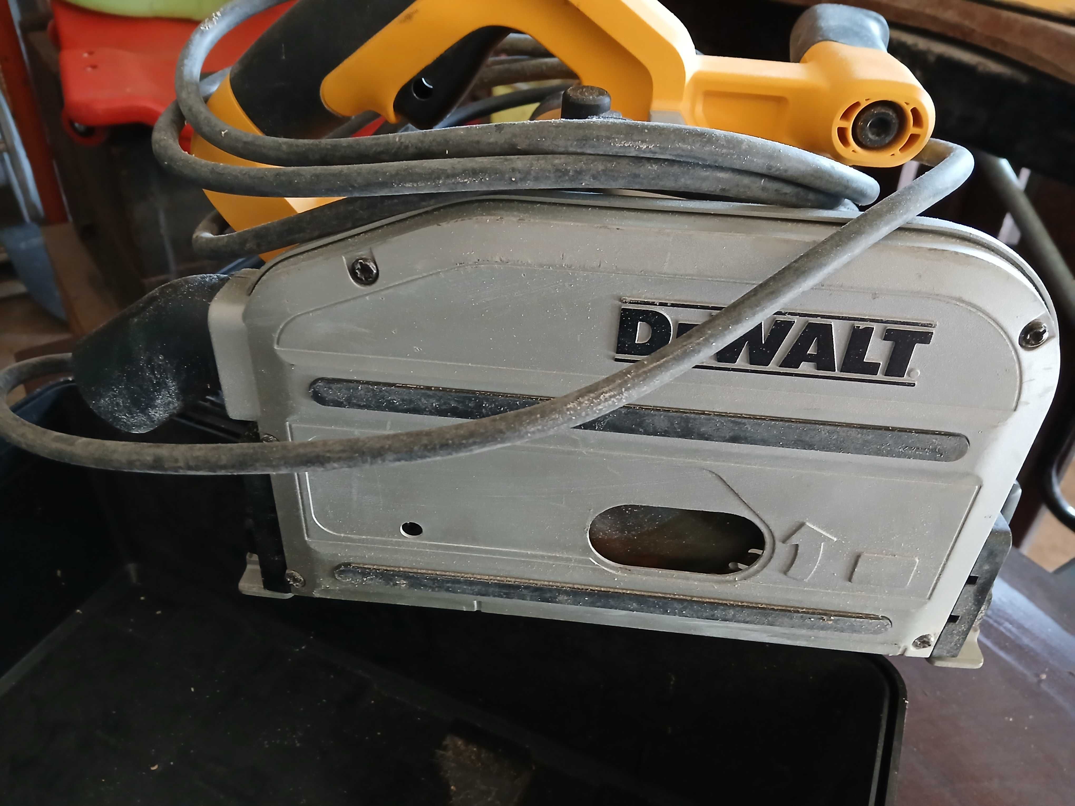 Serra Dewalt com 2 réguas