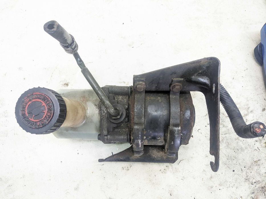 Citroen Saxo Peugeot 106 1.4 Pompa Wspomagania