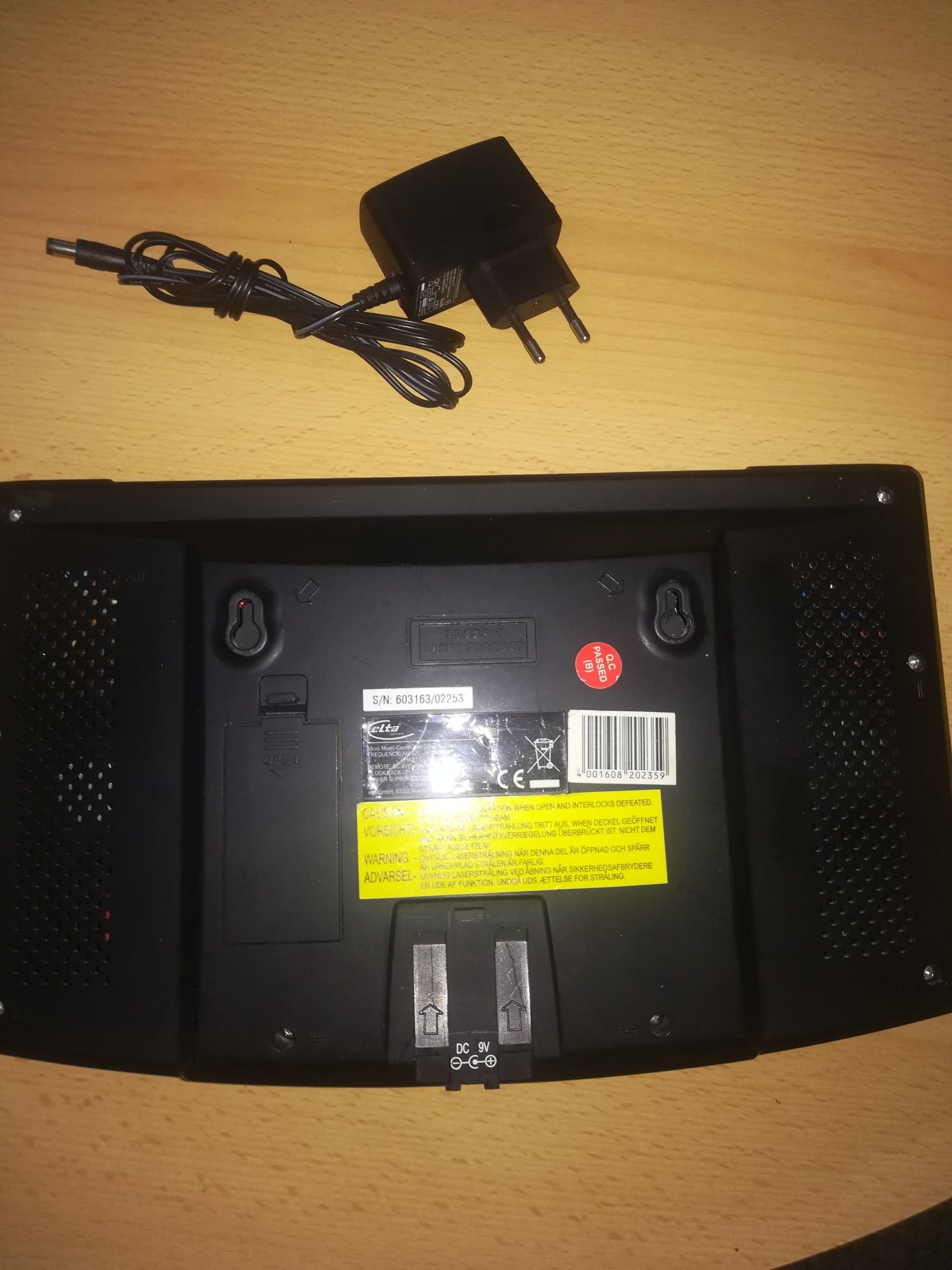 Radio zegarek z CD na ścianne
