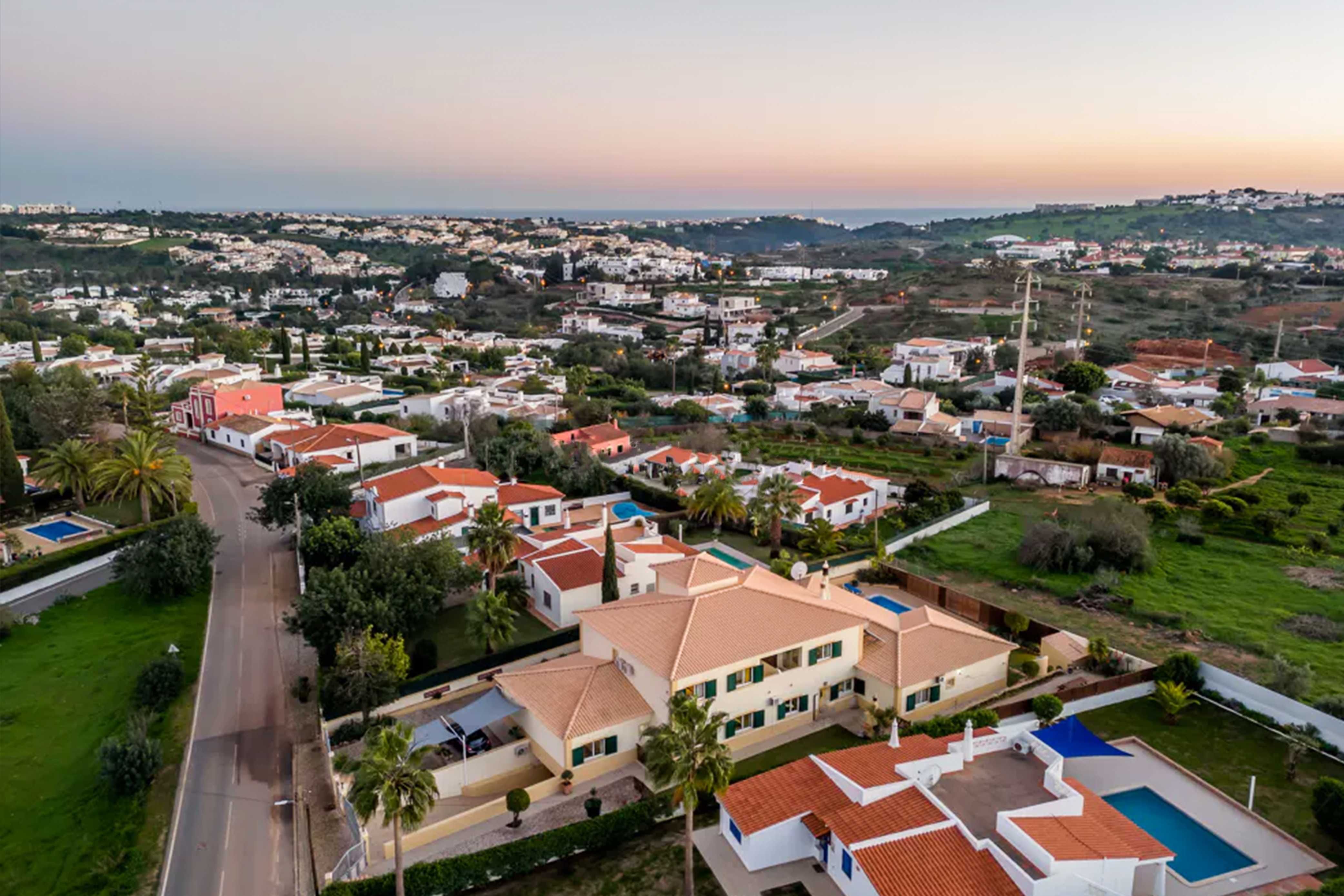 PORTUGALIA , Algarve - blisko morza, przepiękna duża willa w Albufeira