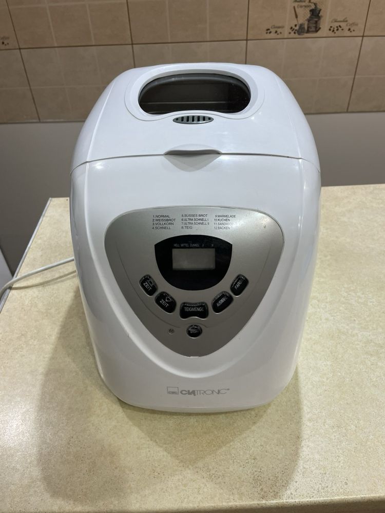 Хлібопіч Clatronic BBA 2605