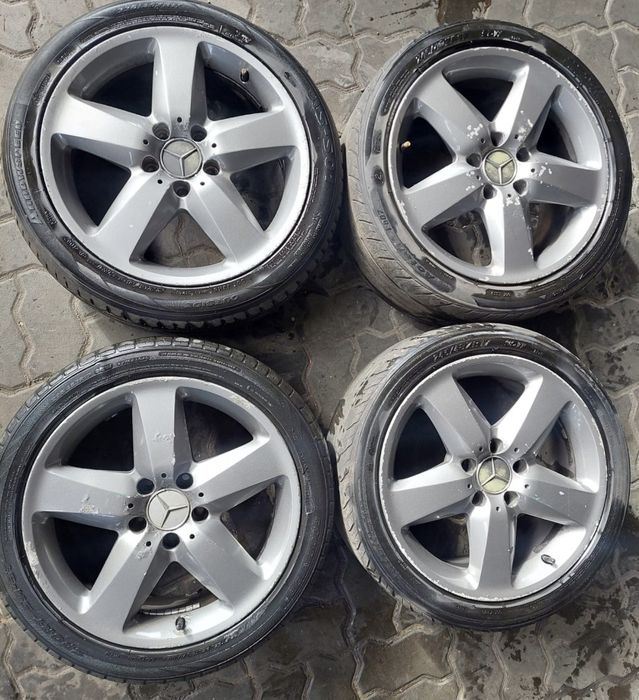 JANTES MERCEDES R17 COM PNEUS 225/45 FURAÇÃO 5X112