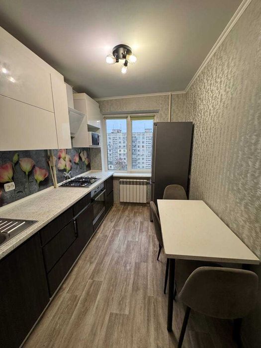 Продам 3к. квартиру на пров. Крушельницької, буд. 4