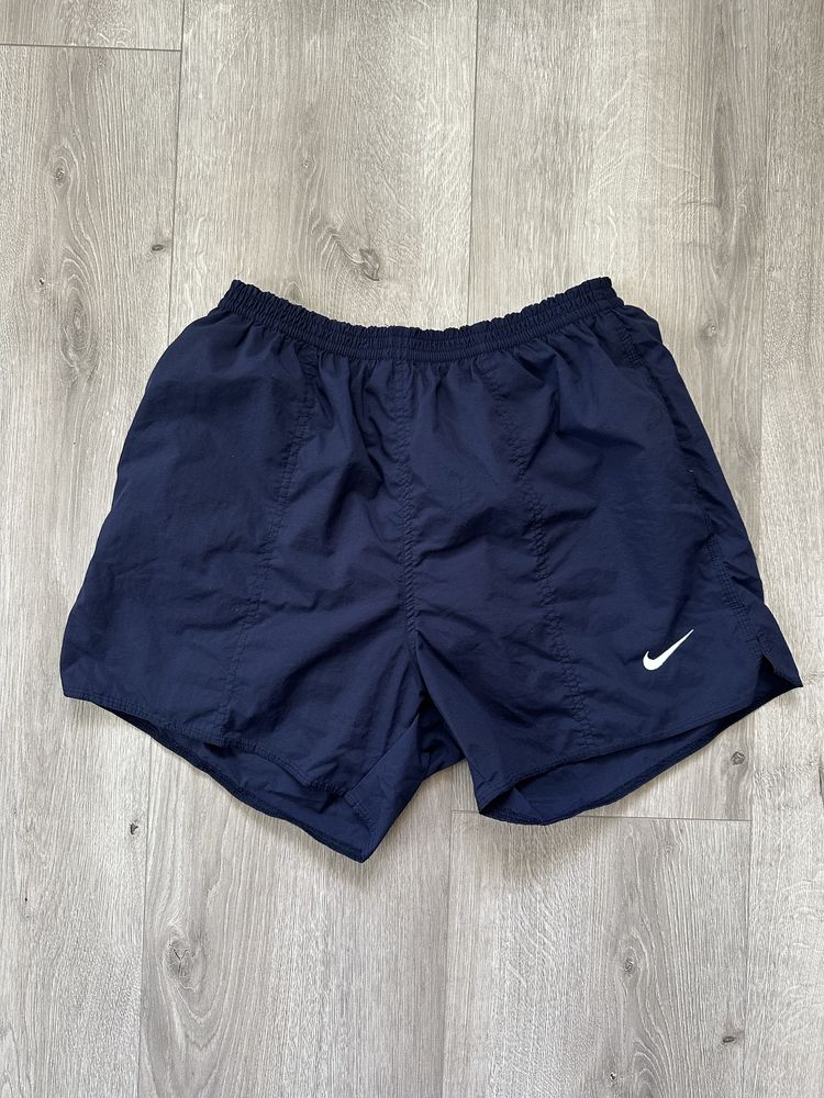 Винтажные шорты nike M для бега