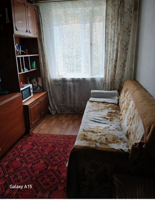 Сдам комнату в доме гостинного типа 10метров.а