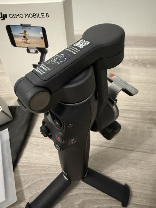DJI Osmo Mobile 8