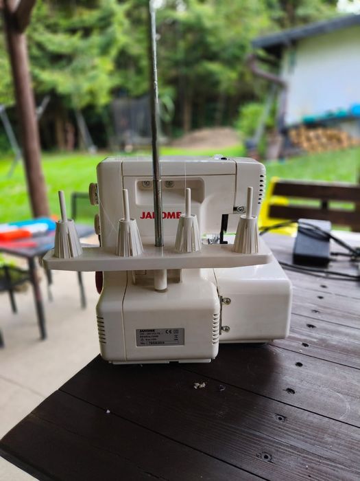 Owerlok janome 990D