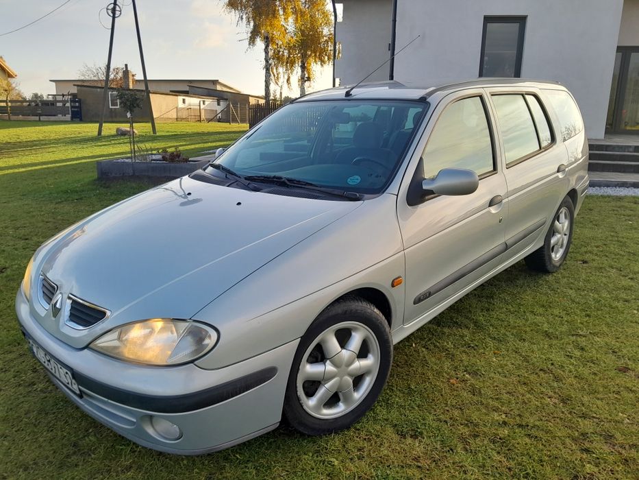 **Renault Megane**Benzyna 16**Ekonomiczna**