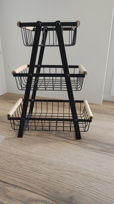 Koszyk Trzy poziomowy na owoce warzywa czarny metalowy 3 piętrowy