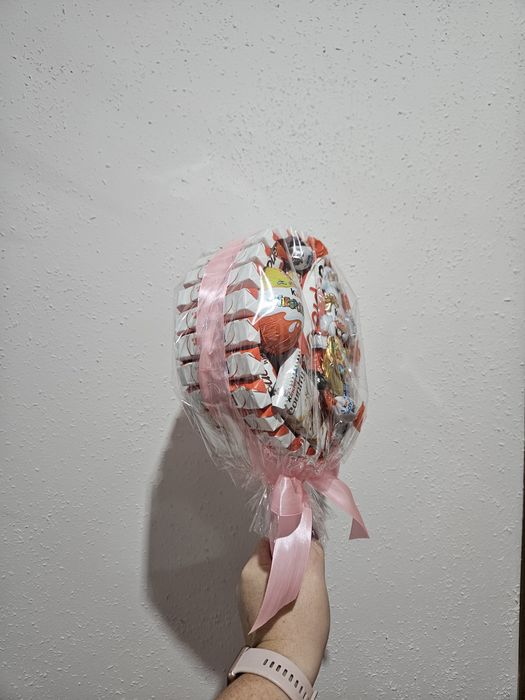 Lizak na Mikołaja dla dzieci ze słodyczy kinder 19 cm