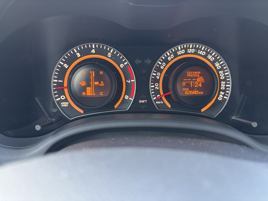 Тойота Королла    TOYOTA COROLLA