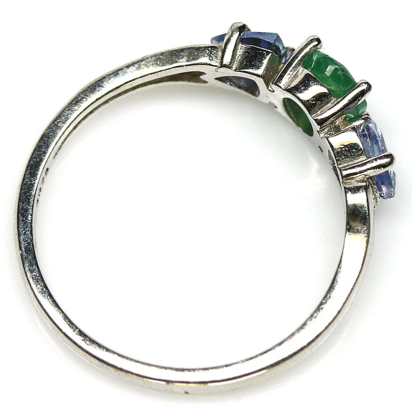 Серебряное кольцо 925 пробы с изумрудом и танзанитом. Размер 17.5
