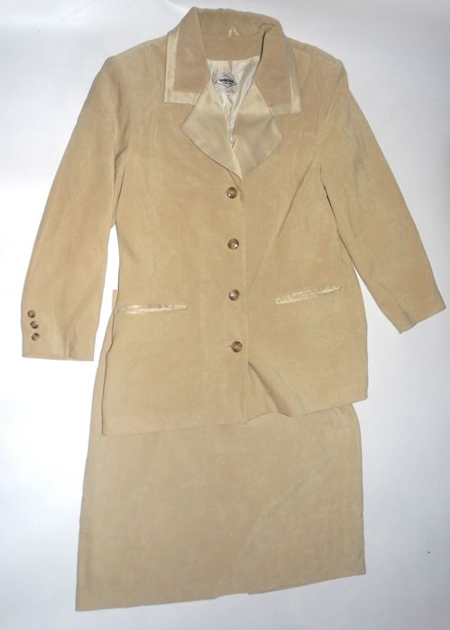 _Wektor_Rewelacyjny elegancki zestaw-garnitur do pracy_R.44_