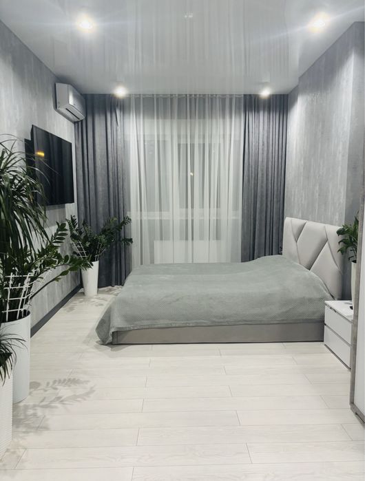 2х к.из. кв. в НОВОСТРОЕ ЖК КРИСТАЛЛ, Жилстрой 2.- 85999$. Торг