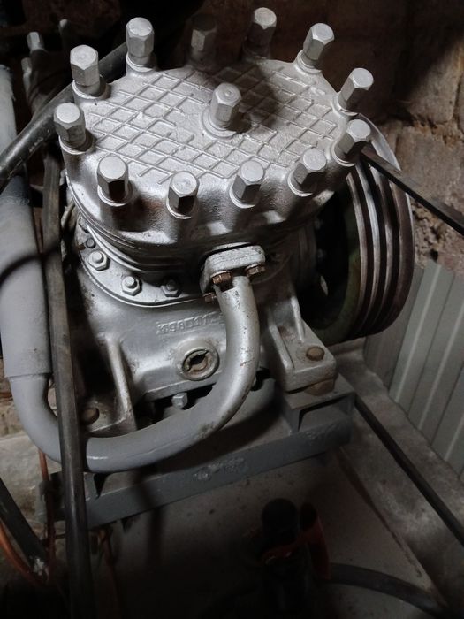 Копресор ФУ12 ресівер 400л