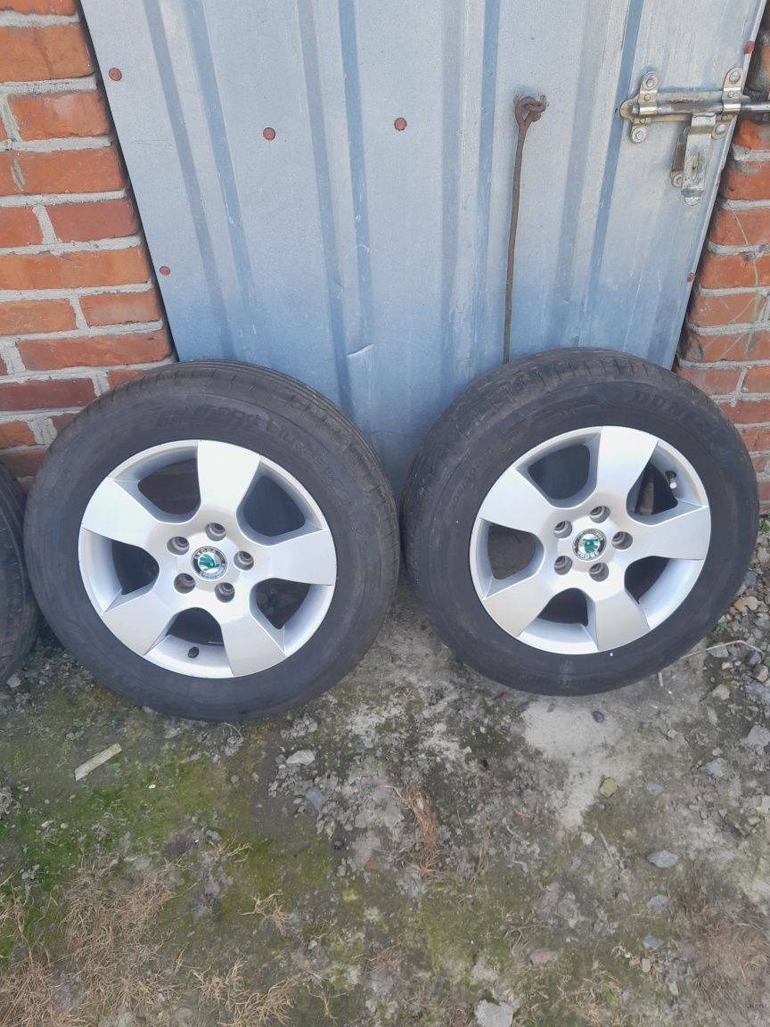 Koła letnie Felgi aluminiowe skoda octavia 5x112 15 cali opony hankook