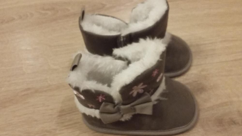 Buty kozaczki niechodki rozmiar 19 NOWE