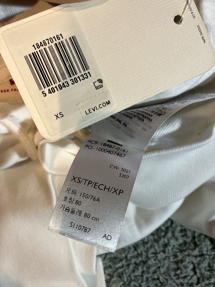 Hoodie Levi’s nova , XS