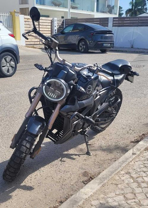 Zontes G1X 125 CC como Nova