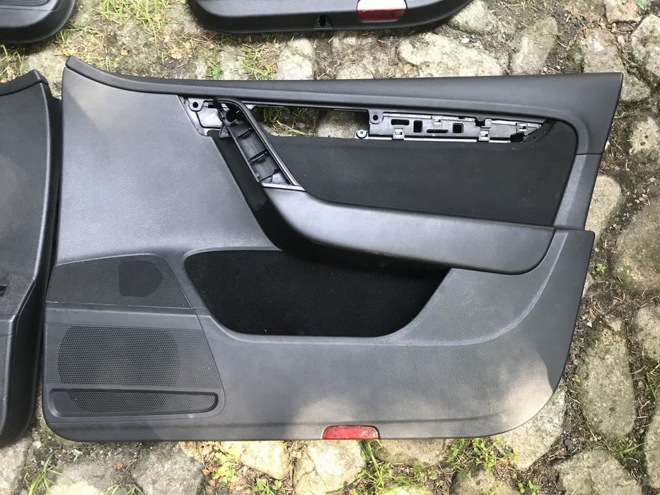 Boczki tapicerka vw passat b7 kombi