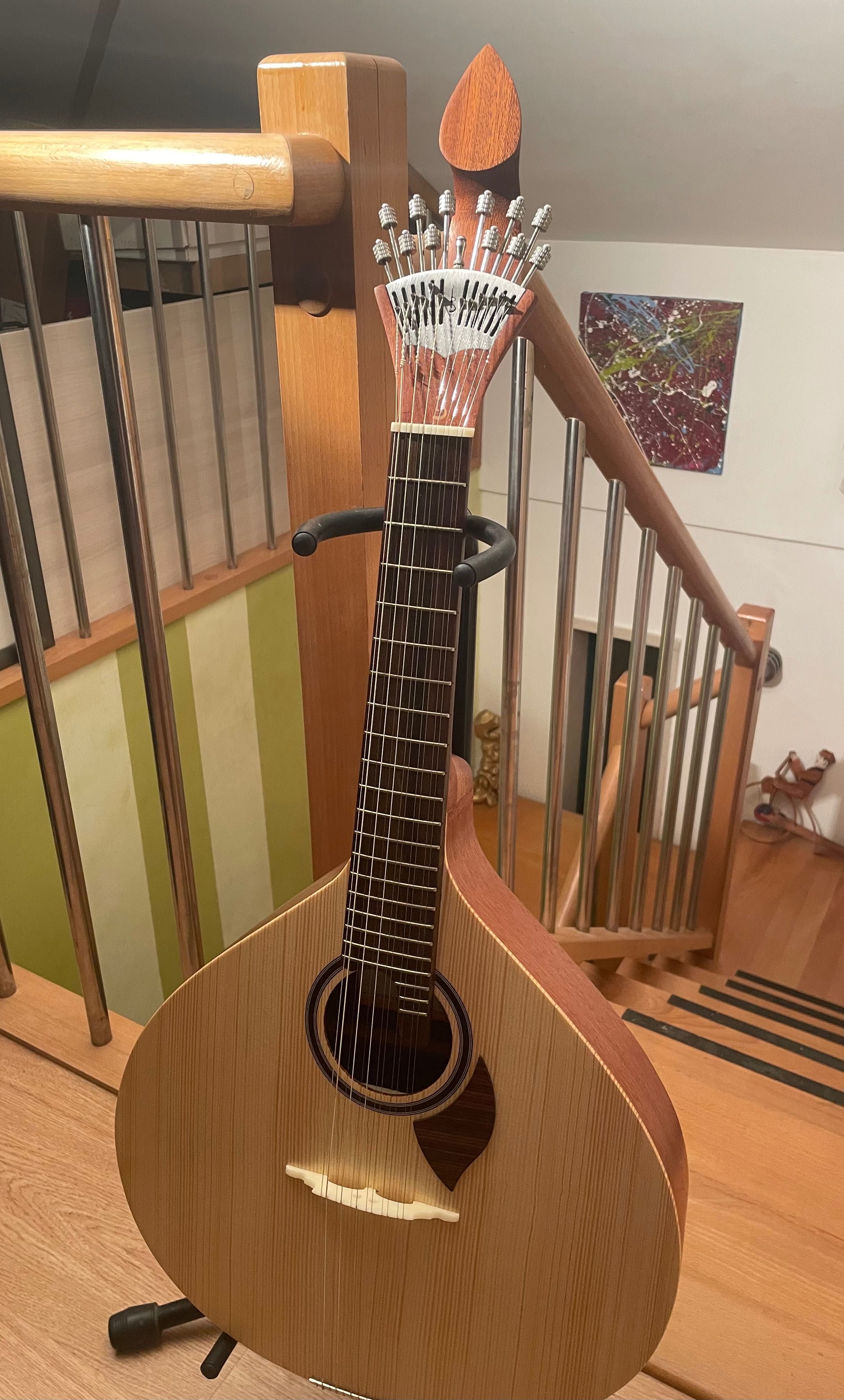 Guitarra Portuguesa + Estojo