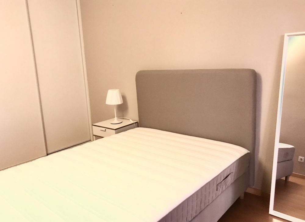 Cama IKEA + Colchão em bom estado