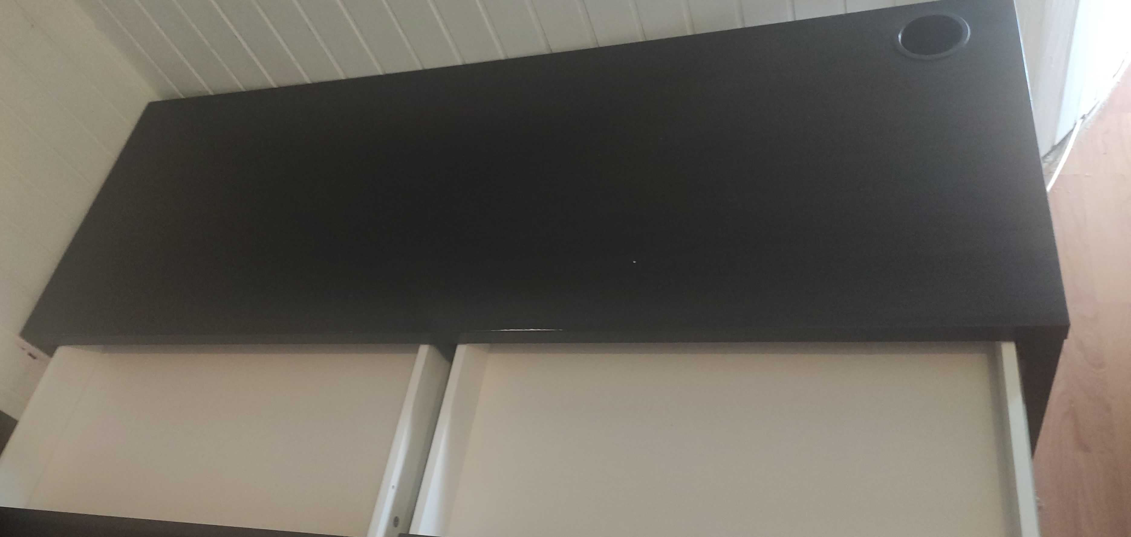 Secretária Ikea com 2 gavetas